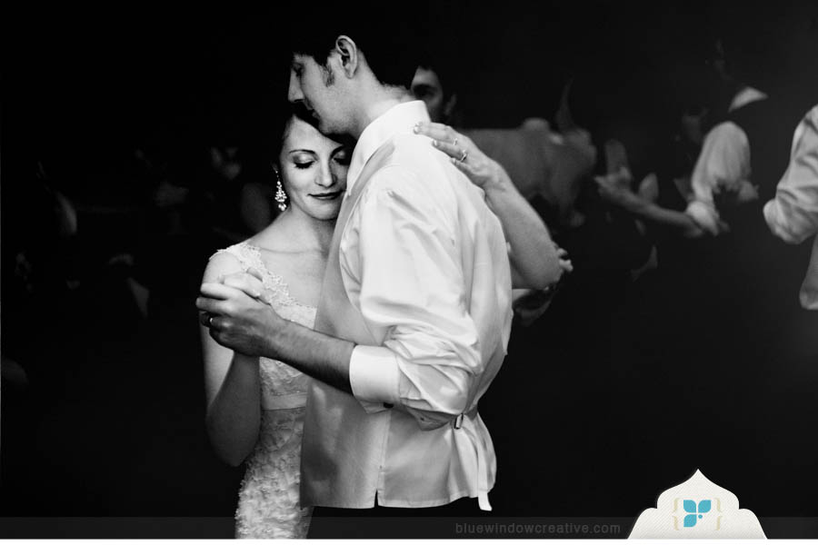 blue_window_wedding_123